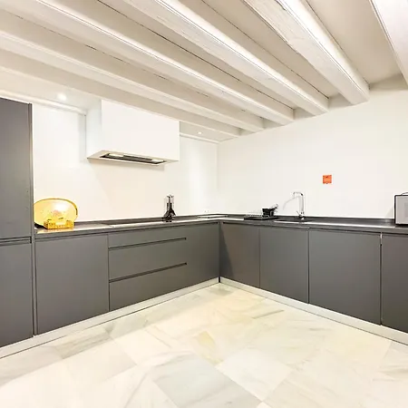 Casa Columela Grupo Ac Gestion * Cádiz